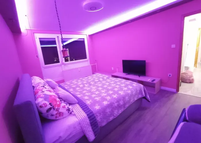 Pecsi Keco - Over The Appartement *